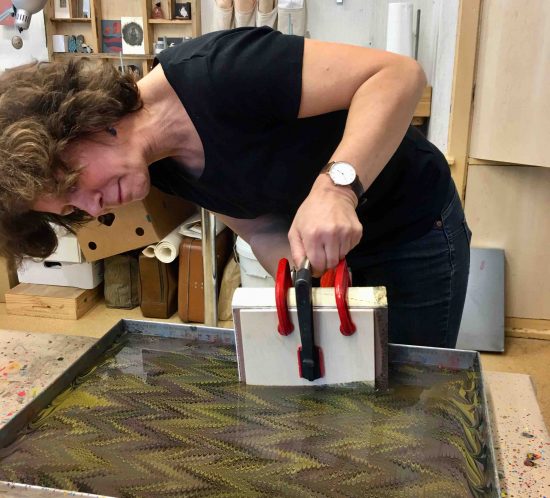 Knygos bloko marmuravimas || Book edges marbling