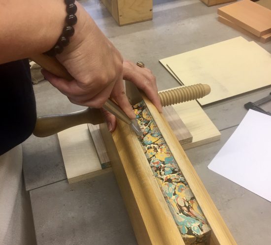 Knygos bloko marmuravimas || Book edges marbling