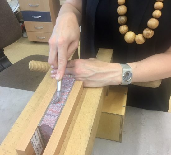 Knygos bloko marmuravimas || Book edges marbling